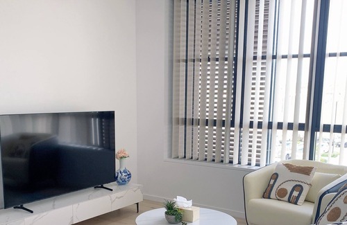 Shell Cove Apartment | Downstairs is the Marina where you could go on a beautiful walk.