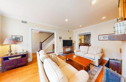 Historic District House | Downtown Annapolis
