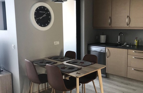 Vesturbær Apartment | Downtown Apartment by Old Harbor