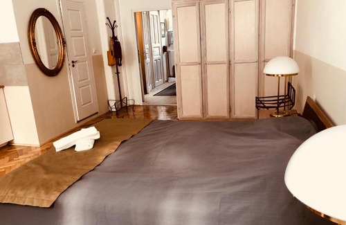 Jozsefvaros Apartment | Downtown Apartment