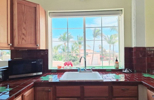 Buenavista Apartment | Downtown appartment steps to the beach