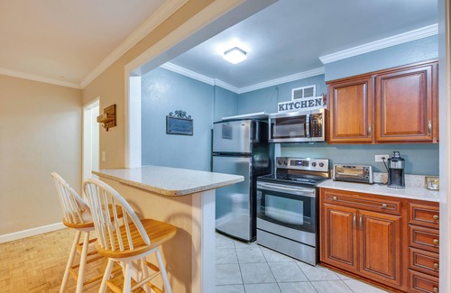 Peachtree Center Condo | Downtown Atlanta Condo: Balcony, Walkable Area