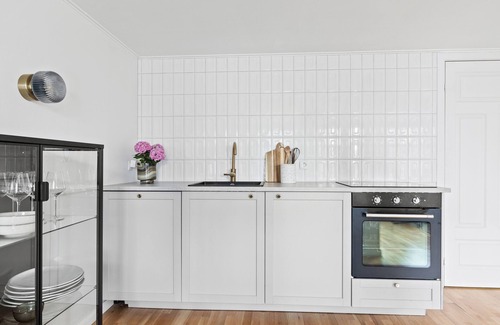 Downtown Apartment | Downtown Baldursbrá Holiday Home