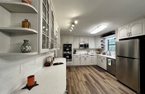 Alpharetta House | Downtown Boho Oasis w/Firepit & Game Rm w/Marvel Arcade, Sleeps 8, Wills Park
