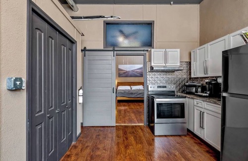 Bristol Apartment | Downtown Bristol Flat