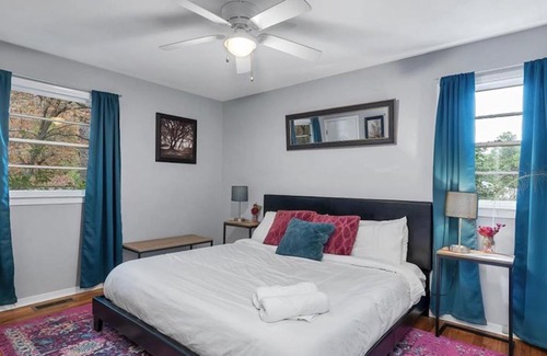 Southern Pines House | Downtown Bungalow Near Base, Golf, Dining, Brewery