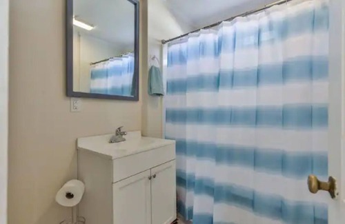 Carrboro House | Downtown Carrboro Walking Distance 2-Bedroom House