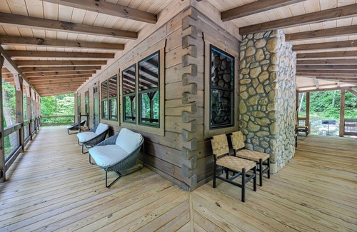 Cashiers Cottage | DOWNTOWN CASHIERS COZY CABIN EASY WALK TO TOWN