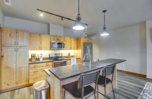 Columbia Falls Apartment | Downtown Columbia Falls Condo 16 Mi to Ski Resort