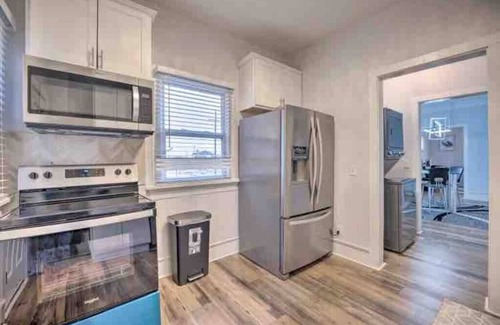 Near East Columbus Condo | Downtown Columbus Premiere Suite UNIT D
