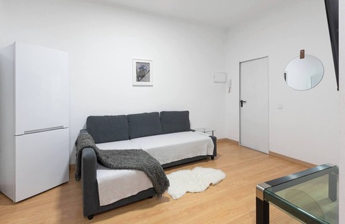 Centro Apartment | Downtown Comfortable Apartment Gran Vía | A019