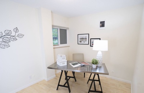 Goose Hollow Condo | Downtown condo at the foot of Washington Park