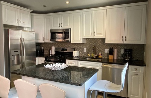 Shaw House | Downtown DC in the middle of everything no car needed 5to9 minutes walking place