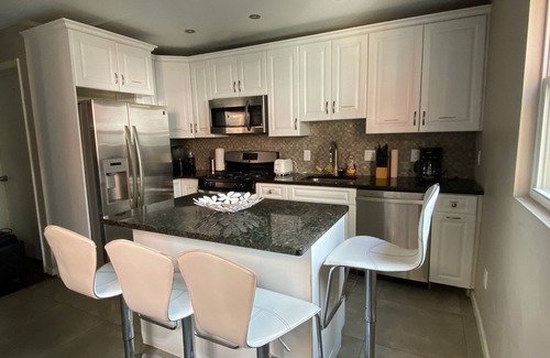 Shaw House | Downtown DC in the middle of everything no car needed 5to9 minutes walking place