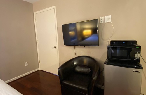 Shaw House | Downtown DC in the middle of everything no car needed 5to9 minutes walking place