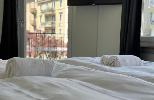 Sihlfeld Apartment | Downtown Deluxe Studio with Queen Bed BE-26