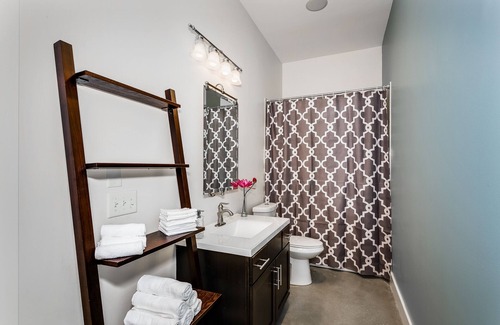 South Pensacola Apartment | Downtown Dreams Too now available in Historic North Hill