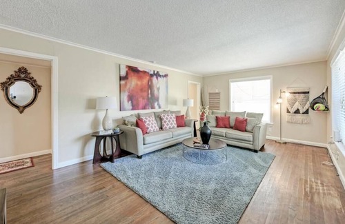 Westfield Apartment | Downtown Duplex: Hiking, Zilker Park, Lake, Capitol