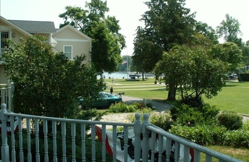 Harbor Springs House | Downtown Duplex with Views of Park, Beach, & Church