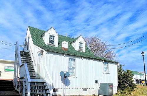Swansboro Apartment | Downtown efficiency apartment, perfect for two