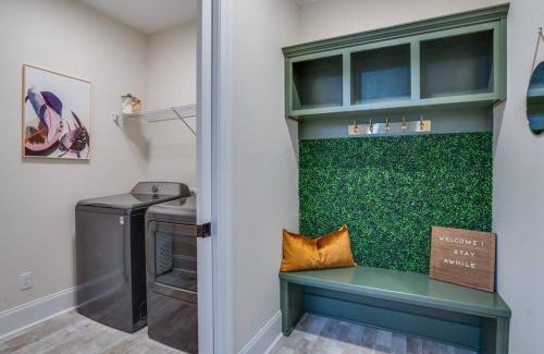 Tallahassee House | Downtown escape: Lakes & Parks - 20min to Airport