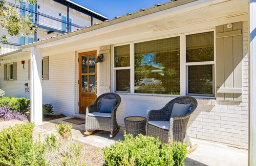 Fairhope House | Downtown Fairhope Cottage-walking distance to everything!