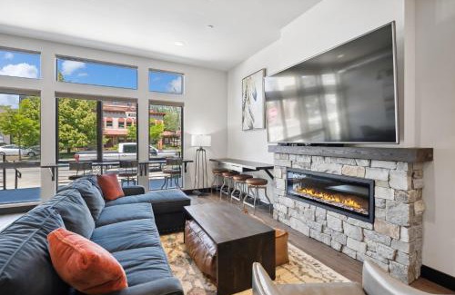 Whitefish House | Downtown Gem