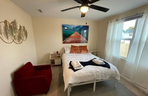 Parker House | Downtown Greenville | WiFi| 3BR | 2.5 bath
