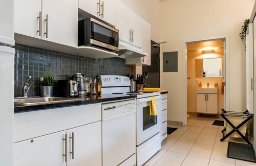 Downtown Winnipeg Condo | Downtown Haven w/WiFi & Rooftop