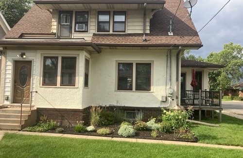Hibbing House | Downtown Hibbing, 3 bd, 2 ba. home