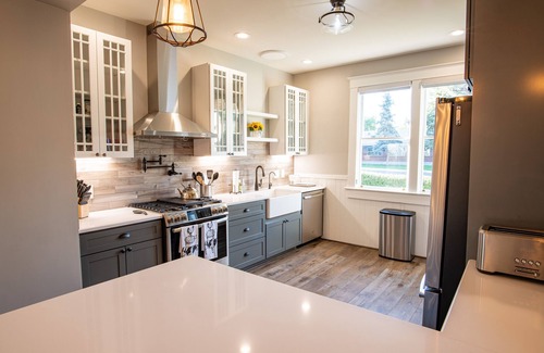 Carson City House | Downtown Historic Charmer - Walk to State Capitol