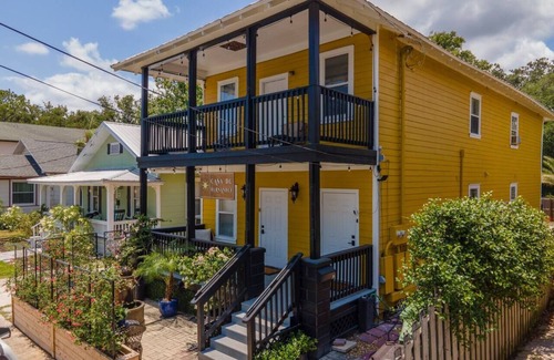 St. Augustine House | Downtown Historic Boutique Hotel-KING-LUJO suite