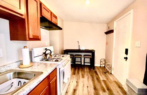 Hobart Apartment | Downtown Hobart Cozy 1 Bedroom