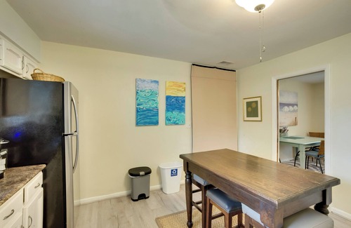 Beaufort House | Downtown Home w/Yard & BBQ - 6 Mi to Downtown!