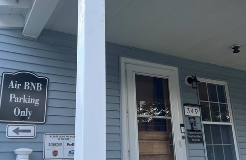 Keene House | Downtown Hot Tub Escape