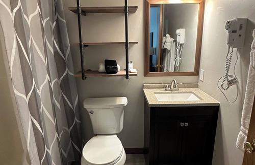 Sister Bay Hotel | DownTown Inn