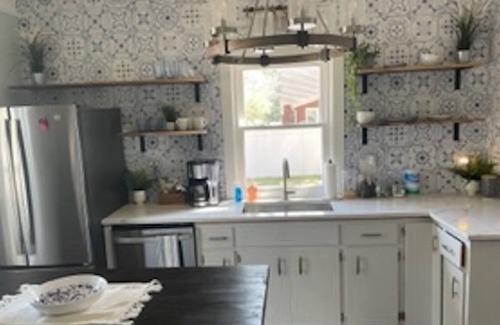 Kannapolis House | Downtown Kannapolis Cottage close to everything downtown Kannapolis has to offer