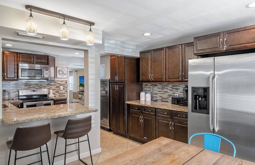 Croissant Park House | Downtown Lauderdale Oasis