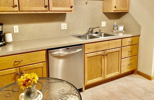 Lenoir Apartment | Downtown Lenoir, NC
