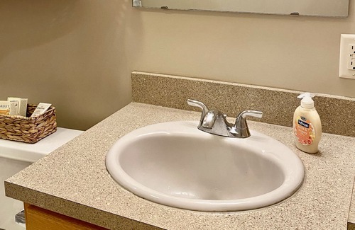Lenoir Apartment | Downtown Lenoir, NC