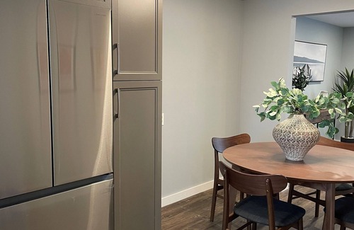 Guelph House | Downtown Living: Modern Renovated Townhome Escape