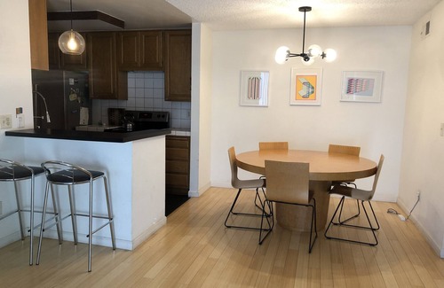 Little Tokyo Condo | Downtown Los Angeles Arts District with Free Parking