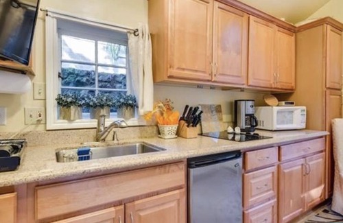 Los Gatos Apartment | Downtown Los Gatos Retreat