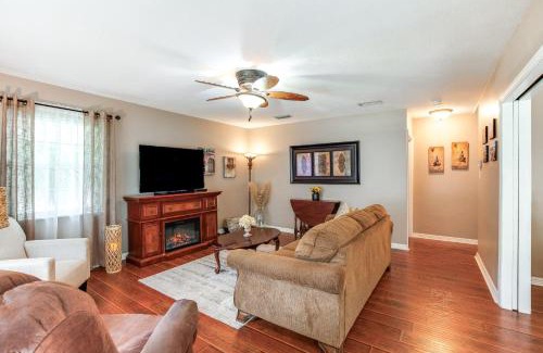 Mount Dora House | Downtown Mount Dora Cottage Walk to Everything!