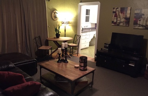Napa Cottage | Downtown Napa Cottage- walking distance to City Center
