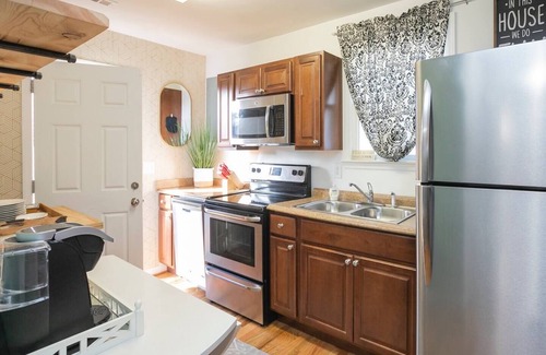Chestnut Hill House | Downtown Nashville Home | Minutes to Broadway