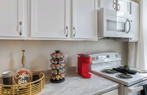 Greeneville Apartment | Downtown Overlook Spacious4-bed apt w WiFi, arcade,kitchen in Greeneville