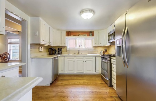 Oxford House | Downtown Oxford | Charming | Pet Friendly | Bikes