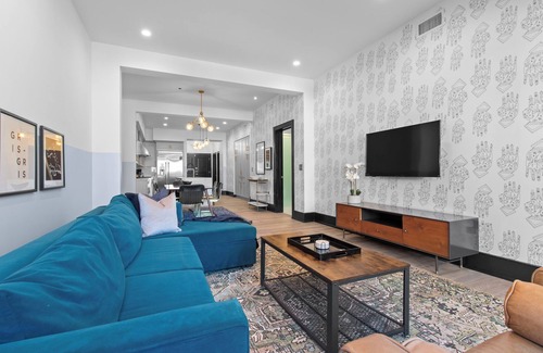 Central Business District Hotel | Downtown Penthouse with Private Terrace, Chefs Kitchen, Soaking Tub, MANY Amenities