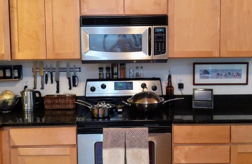 Old Town Chinatown Apartment | Downtown Portland condo with nearby parking spot